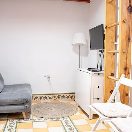 Adorable Apartamento En Almagro Madrid Exterior photo