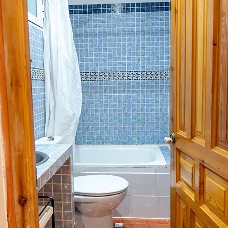 Adorable Apartamento En Almagro Madrid Exterior photo